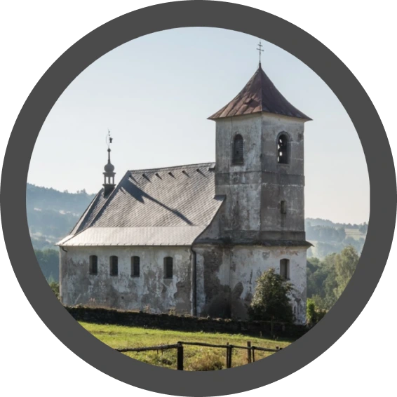 Kostel sv. Jana Nepomuckého - Autor fota: Vít Fikejzl